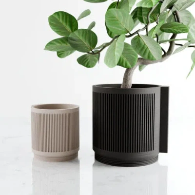 Modernized Pottery Hanging Stream Wall Planter