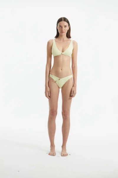 Moeva Aeron In Yellow