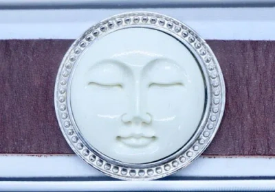 Pre-owned Molón Lavé Sterling Silver 925 Ladies Bracelet, W/hand Carved Buffalo Bone Moon Face.