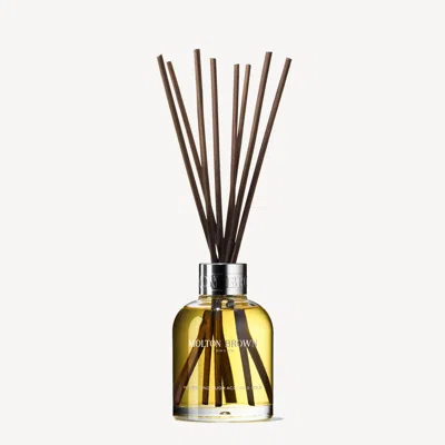 Molton Brown Mesmerising Oudh Accord & Gold Aroma Reeds 5fl. Oz.