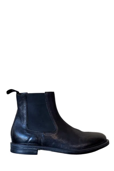 Moma Bootie Black In Blue