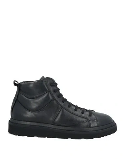 Moma Man Sneakers Black Size 7 Leather