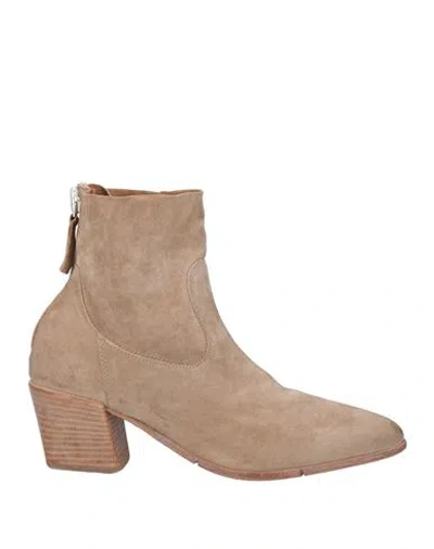 Moma Woman Ankle Boots Beige Size 8 Leather