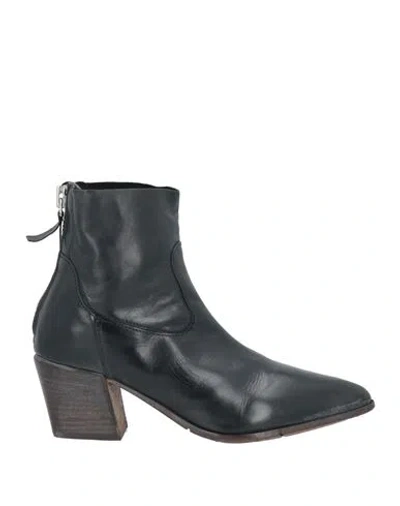 Moma Woman Ankle Boots Black Size 8 Leather