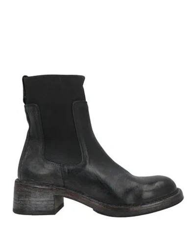 Moma Woman Ankle Boots Midnight Blue Size 8 Leather