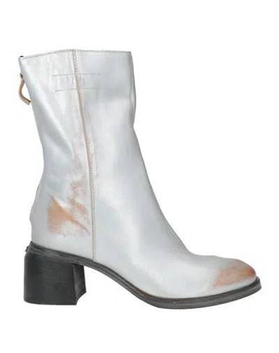 Moma Woman Ankle Boots Silver Size 7.5 Leather