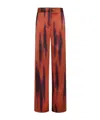 Momoní Misaki Pants In Printed Stretch Satin In Rust/ink Color