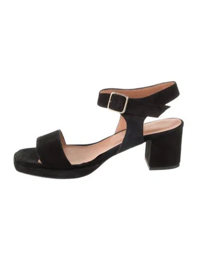 Pre-owned Momoní Suede Sandals In Black