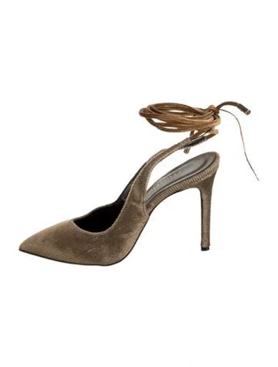 Pre-owned Momoní Velvet Slingback Pumps In Gold