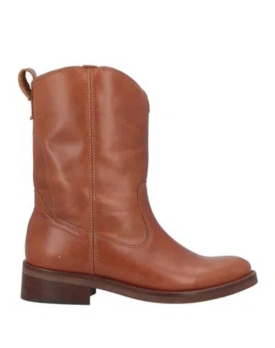 Momoní Woman Ankle Boots Tan Size 7 Leather In Brown