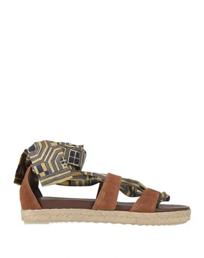 Momoní Woman Espadrilles Camel Size 8 Leather In Beige