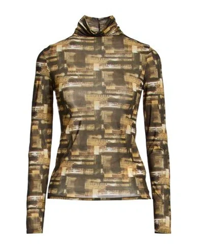 Momoní Woman T-shirt Military Green Size M Polyamide, Elastane