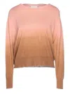 Momoní Women's Lightweight Knitted Sweater In Salmon Pink In Brown