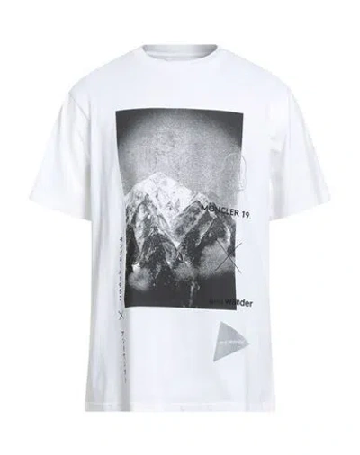 Moncler 2  1952 Man T-shirt White Size L Cotton