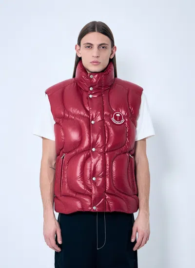 Moncler 8  Palm Angels Men Gwenyth Down Gilet In Red