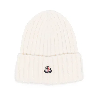 Moncler A9327 Ribbed Virgin Wool Beanie In White