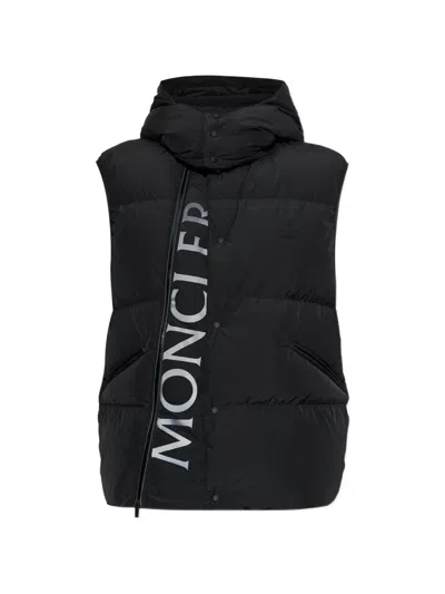 Moncler Aeclaire Logo-print Gilet In Black