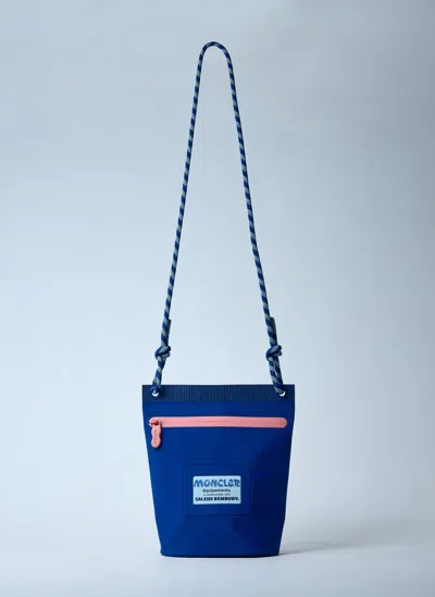 MONCLER AMOEBA CROSSBODY POUCH