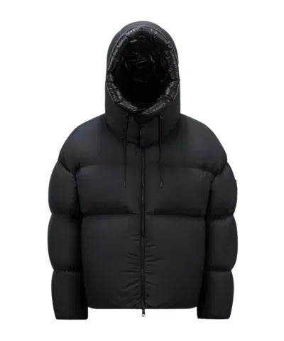 Moncler Antila Logo Affixed Down Jacket In Black