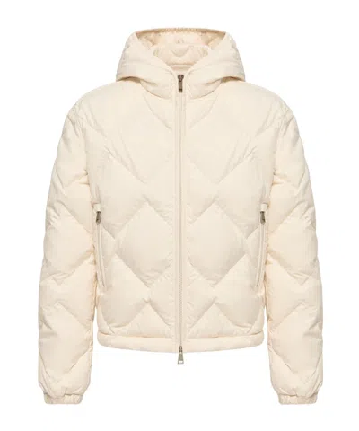 Moncler Arvouinne Hooded Triangle-quilted Short Down Jacket In White
