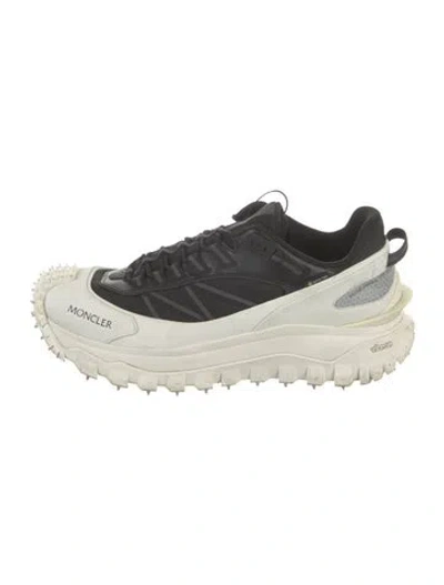 Pre-owned Moncler Athletic Sneakers In White
