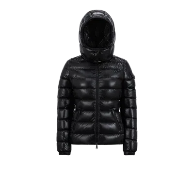 Moncler Dalles Hooded Short Down Jacket In Black