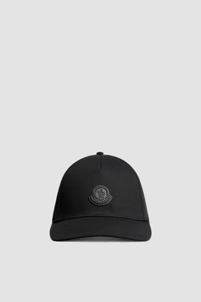 Moncler Casquette En Gabardine De Coton In Black