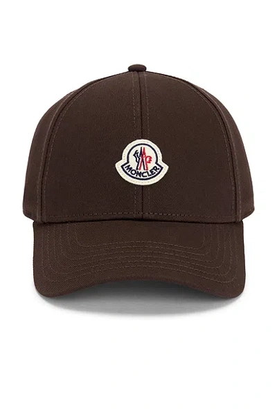 Moncler Logo Cotton Gabardine Baseball Cap In Brown