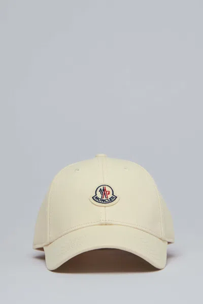 Moncler Baseball Cap | L10933b00008 04863 | 081 In Gold
