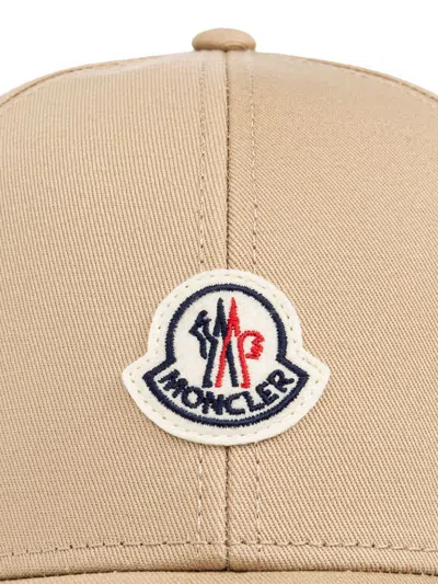Moncler Baseball Cap With Logo In Brown