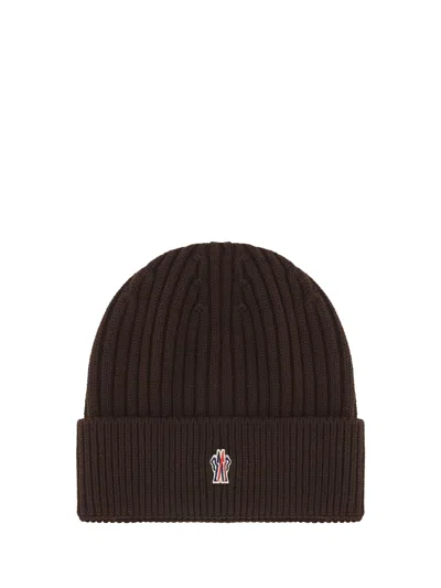 Moncler Logo Embroidered Knit Beanie In Brown