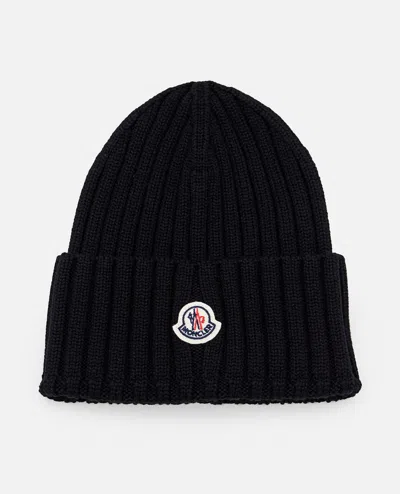 Moncler Logo Patch Cuff Virgin Wool Rib Beanie In Black