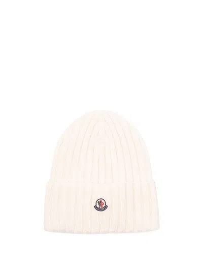 Moncler Beanie In White