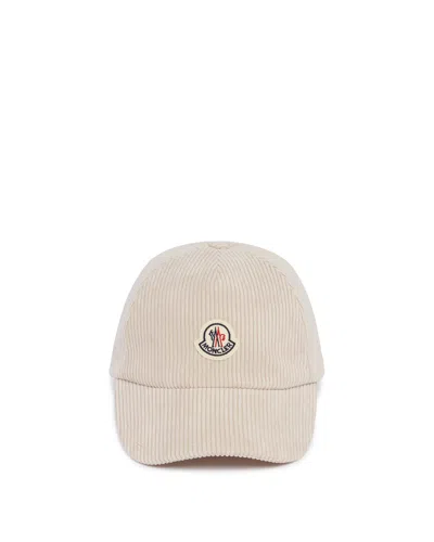 Moncler Beige Logo Cap In Beige Beige   #ddbb8c