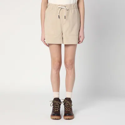 MONCLER MONCLER GRENOBLE BEIGE SHORTS WITH LOGO PATCH
