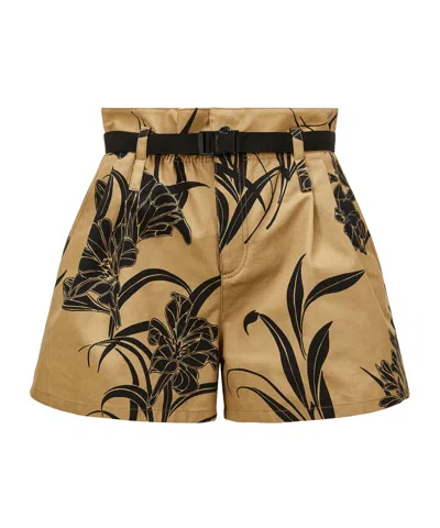 Moncler Belt-loop Shorts In Black