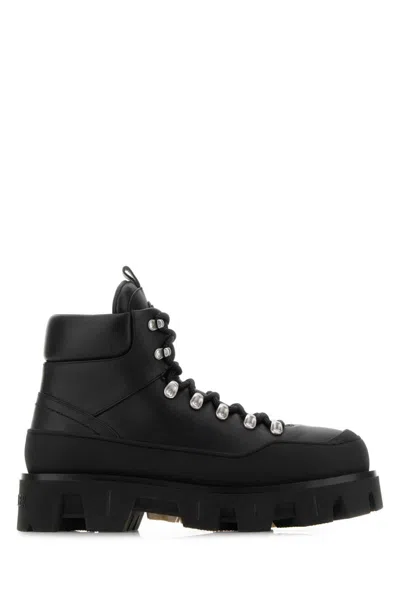 MONCLER BLACK LEATHER ANKLE BOOTS