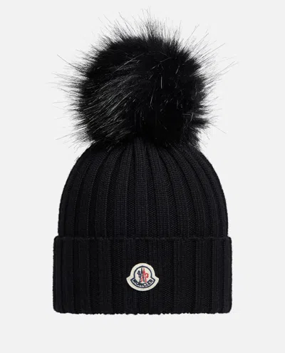 Moncler Black Logo Ribbed Texture Beanie Hat