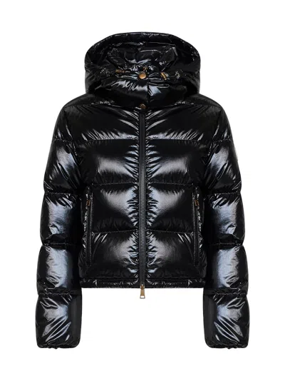 Moncler Niveole Cropped Down Jacket In Glossy Nylon Black