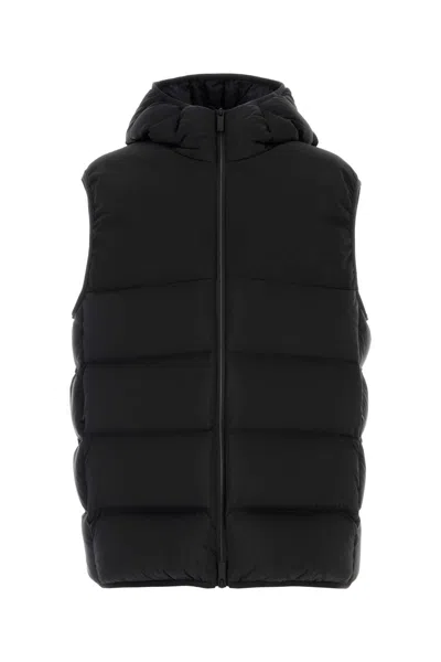 Moncler Padded Sleeveless Hooded Quilted Jacket In 999