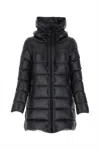 Moncler Suyenne Puffer Jacket In 999