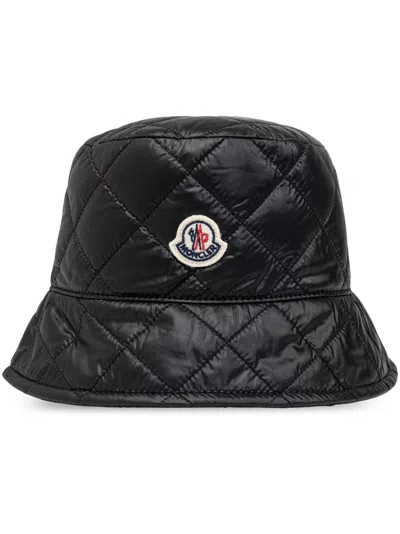 Moncler Logo Quilted Shell Bucket Hat In Black