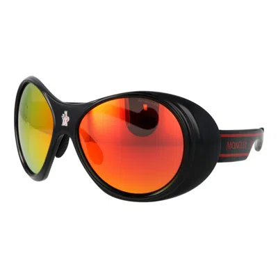 Moncler Mo-1044369 Mirrored Oval Sunglasses In Multi