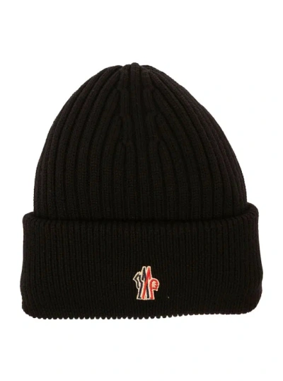 Moncler Black Ribbed Beanie With Logo Patch In Wool