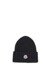 Moncler Mol20933b00036a9327999bb Ribbed Merino Wool Beanie In Black