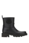 Moncler Drawstring Embosssed-logo Rain Boots In Black