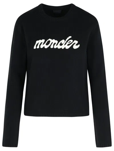 Moncler Cropped Sweater With Contrasting Embroidered Logo In Black