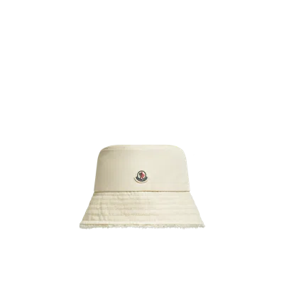 Moncler Reversible Cotton & Teddy Bucket Hat, Women, White, Size: S