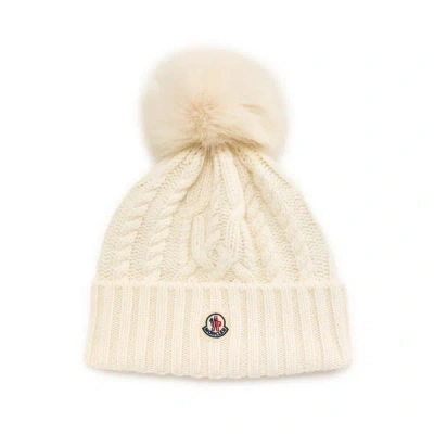 Moncler Bonnet En Laine Et Cachemire In Yellow