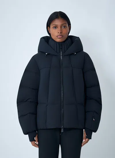 MONCLER BONNIEURE SHORT DOWN JACKET